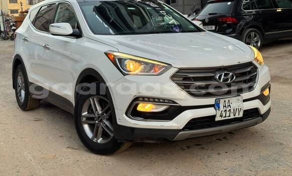 Buy Used Hyundai Santa Fe Blanc Car in Dakar in Dakar Buy Used Hyundai Santa Fe Blanc Car in Dakar in Dakar