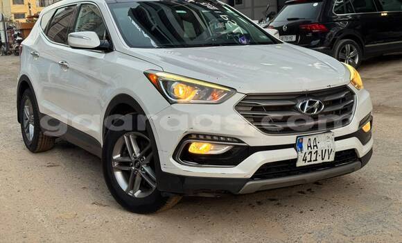 Buy Used Hyundai Santa Fe Blanc Car in Dakar in Dakar Buy Used Hyundai Santa Fe Blanc Car in Dakar in Dakar