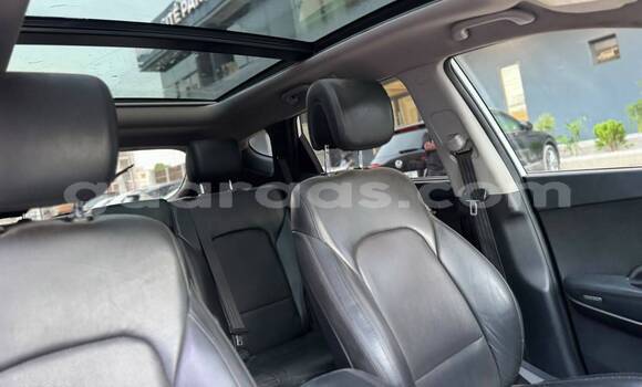 Buy Used Hyundai Santa Fe Blanc Car in Dakar in Dakar Buy Used Hyundai Santa Fe Blanc Car in Dakar in Dakar