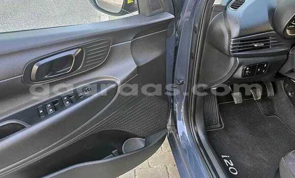 Acheter Occasion Voiture Hyundai i20 Gris de fer à Dahra, Louga Acheter Occasion Voiture Hyundai i20 Gris de fer à Dahra, Louga