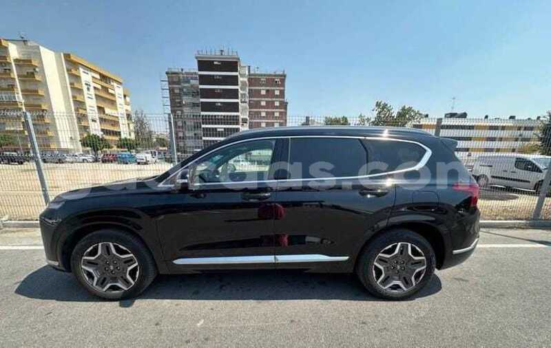 Big with watermark hyundai santa fe bagmati behind berlin 34006