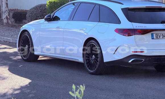 Acheter Occasion Voiture Mercedes‒Benz E–Class Blanc à Dahra, Louga Acheter Occasion Voiture Mercedes‒Benz E–Class Blanc à Dahra, Louga