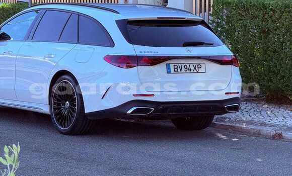 Acheter Occasion Voiture Mercedes‒Benz E–Class Blanc à Dahra, Louga Acheter Occasion Voiture Mercedes‒Benz E–Class Blanc à Dahra, Louga