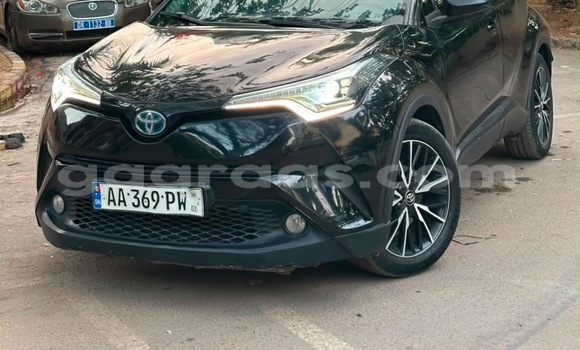 Dieundeu Occasion Toyota C-HR White Auto in Dakar in Dakar Dieundeu Occasion Toyota C-HR White Auto in Dakar in Dakar
