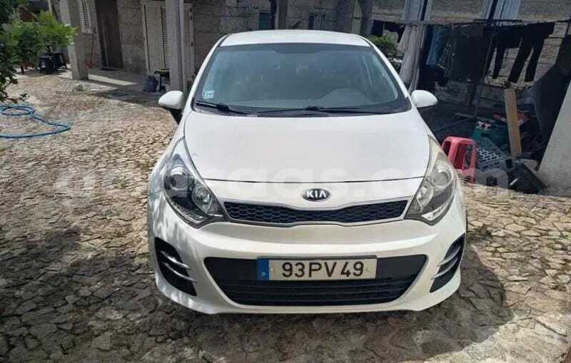 Big with watermark kia rio bagmati behind berlin 34020