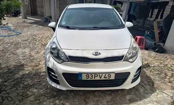Acheter Occasion Voiture Kia Rio Blanc à Behind berlin, Bagmati