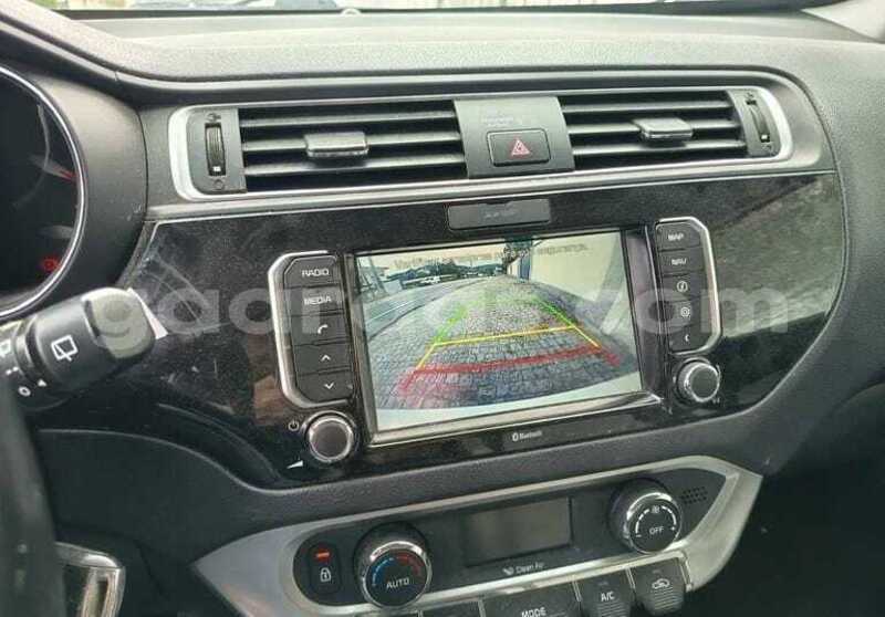Big with watermark kia rio bagmati behind berlin 34020