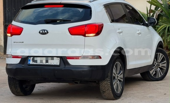 Acheter Occasion Voiture Kia Sportage Blanc à Dakar, Dakar Acheter Occasion Voiture Kia Sportage Blanc à Dakar, Dakar