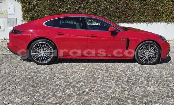 Acheter Occasion Voiture Porsche Panamera Rouge à Dahra, Louga Acheter Occasion Voiture Porsche Panamera Rouge à Dahra, Louga
