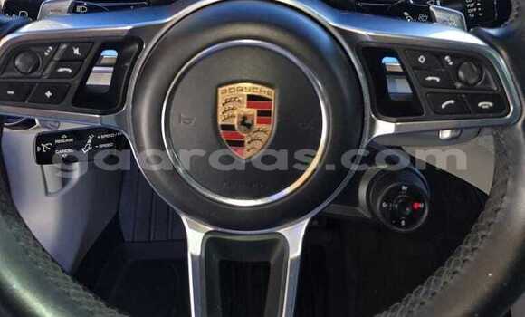 Acheter Occasion Voiture Porsche Panamera Rouge à Dahra, Louga Acheter Occasion Voiture Porsche Panamera Rouge à Dahra, Louga