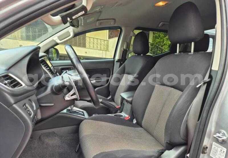 Big with watermark mitsubishi l200 ziguinchor bignona 34033