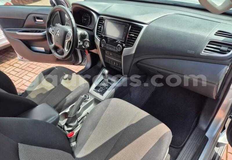 Big with watermark mitsubishi l200 ziguinchor bignona 34033