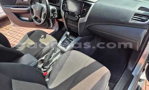 Acheter Occasion Voiture Mitsubishi L200 Gris à Bignona, Ziguinchor Acheter Occasion Voiture Mitsubishi L200 Gris à Bignona, Ziguinchor