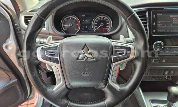 Acheter Occasion Voiture Mitsubishi L200 Gris à Bignona, Ziguinchor Acheter Occasion Voiture Mitsubishi L200 Gris à Bignona, Ziguinchor