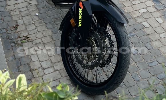 Buy Used Honda CRF Black Bike in Dakar in Dakar Buy Used Honda CRF Black Bike in Dakar in Dakar