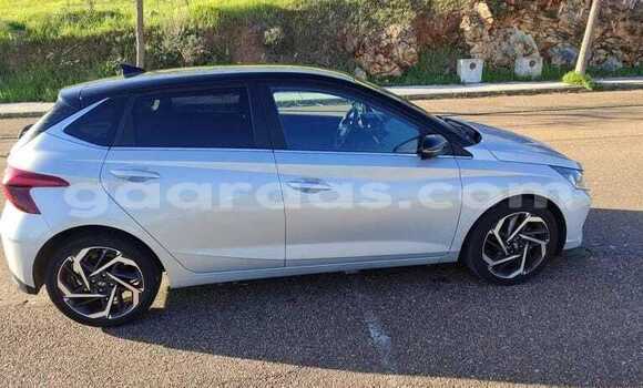 Acheter Occasion Voiture Hyundai i20 Gris métalisé à Dabo, Kolda Acheter Occasion Voiture Hyundai i20 Gris métalisé à Dabo, Kolda