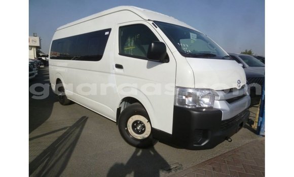 Acheter Import Voiture Toyota Hiace Blanc à Import - Dubai, Dakar Acheter Import Voiture Toyota Hiace Blanc à Import - Dubai, Dakar