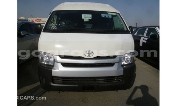 Acheter Import Voiture Toyota Hiace Blanc à Import - Dubai, Dakar Acheter Import Voiture Toyota Hiace Blanc à Import - Dubai, Dakar