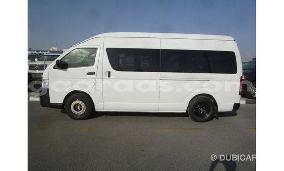Acheter Import Voiture Toyota Hiace Blanc à Import - Dubai, Dakar Acheter Import Voiture Toyota Hiace Blanc à Import - Dubai, Dakar