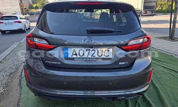 Acheter Occasion Voiture Ford Fiesta Gris à Bignona, Ziguinchor Acheter Occasion Voiture Ford Fiesta Gris à Bignona, Ziguinchor