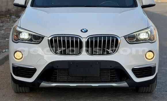 Buy Import BMW X1 White Car in Dakar in Dakar