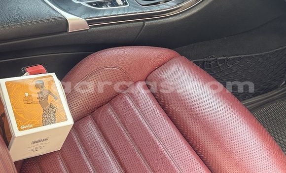 Buy Used Mercedes-Benz C-Classe Gris de fer Car in Dakar in Dakar Buy Used Mercedes-Benz C-Classe Gris de fer Car in Dakar in Dakar