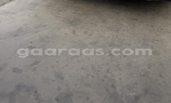 Buy Used Mercedes-Benz C-Classe Gris de fer Car in Dakar in Dakar Buy Used Mercedes-Benz C-Classe Gris de fer Car in Dakar in Dakar