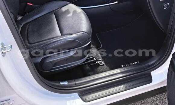 Acheter Occasion Voiture Hyundai Tucson Blanc à Dabo, Kolda Acheter Occasion Voiture Hyundai Tucson Blanc à Dabo, Kolda