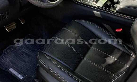 Acheter Occasion Voiture Land Rover Range Rover Velar Noir à Dakar, Dakar Acheter Occasion Voiture Land Rover Range Rover Velar Noir à Dakar, Dakar