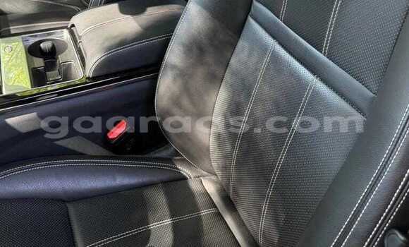 Acheter Occasion Voiture Land Rover Range Rover Velar Noir à Dakar, Dakar Acheter Occasion Voiture Land Rover Range Rover Velar Noir à Dakar, Dakar