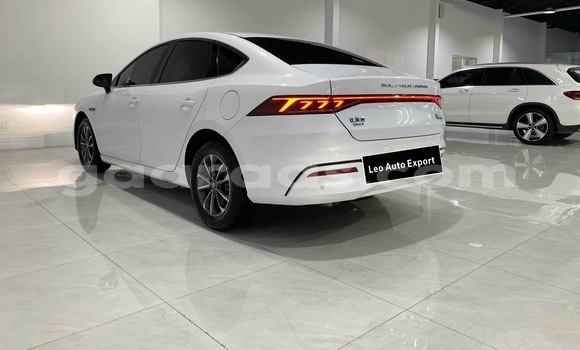 Buy Used BYD Qin l White Car in Dakar in Dakar Buy Used BYD Qin l White Car in Dakar in Dakar