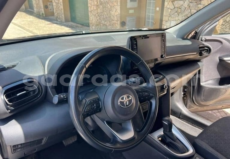 Big with watermark toyota yaris kolda dabo 34098