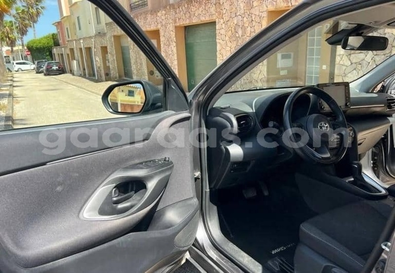 Big with watermark toyota yaris kolda dabo 34098