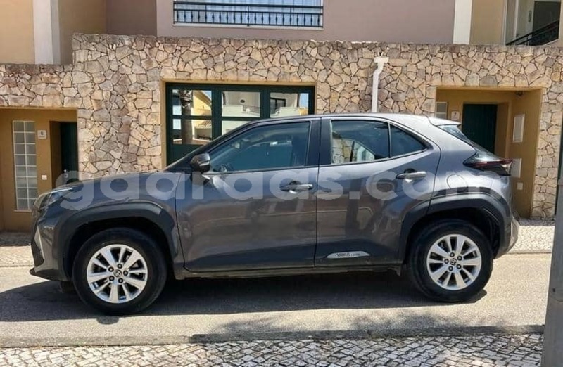 Big with watermark toyota yaris kolda dabo 34098