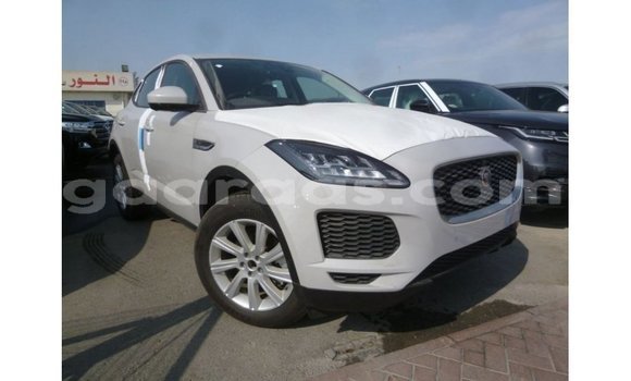 Acheter Import Voiture Jaguar E-Pace Blanc à Import - Dubai, Dakar