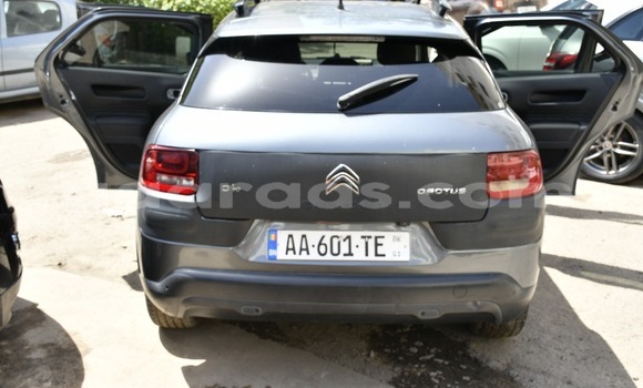 Buy Used Citroen C4 Cactus Silver Car in Dakar in Dakar Buy Used Citroen C4 Cactus Silver Car in Dakar in Dakar