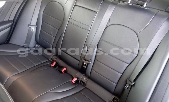 Acheter Occasion Voiture Mercedes‒Benz C–Class Noir à Dakar, Dakar Acheter Occasion Voiture Mercedes‒Benz C–Class Noir à Dakar, Dakar