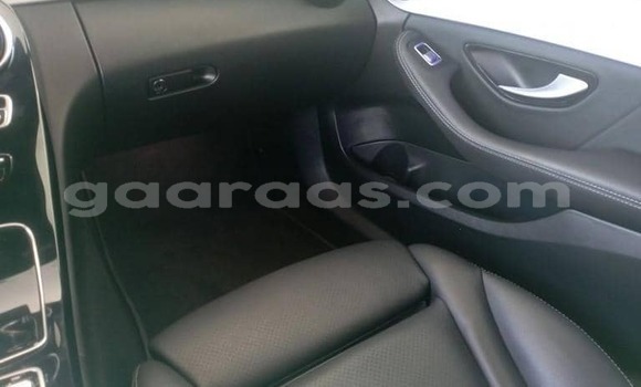 Acheter Occasion Voiture Mercedes‒Benz C–Class Noir à Dakar, Dakar Acheter Occasion Voiture Mercedes‒Benz C–Class Noir à Dakar, Dakar