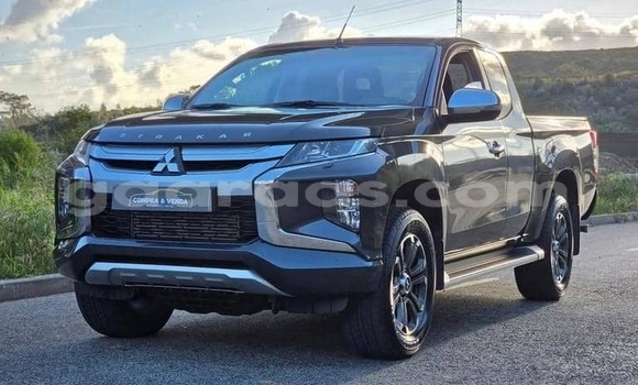 Buy Used Mitsubishi L200 Gray Car in Dabo in Kolda