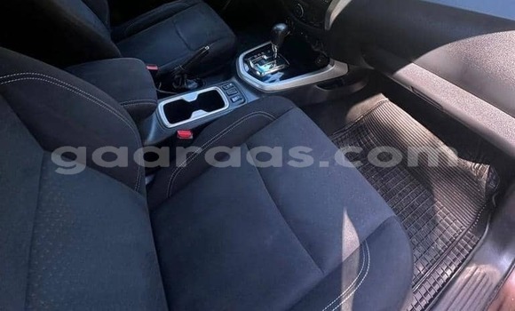 Acheter Occasion Voiture Nissan Navara Brun à Dakar, Dakar Acheter Occasion Voiture Nissan Navara Brun à Dakar, Dakar
