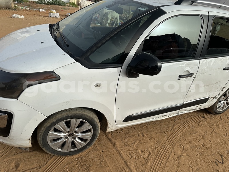 Big with watermark citroen c3 picasso dakar dakar 34129