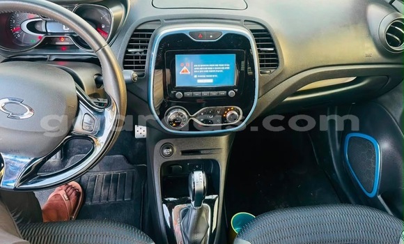 Buy Used Renault Captur Blanc Car in Dakar in Dakar Buy Used Renault Captur Blanc Car in Dakar in Dakar
