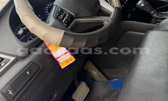 Buy Used Hyundai Tucson Blanc Car in Dakar in Dakar Buy Used Hyundai Tucson Blanc Car in Dakar in Dakar