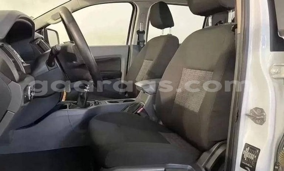 Buy Used Ford Ranger White Car in Dabo in Kolda Buy Used Ford Ranger White Car in Dabo in Kolda