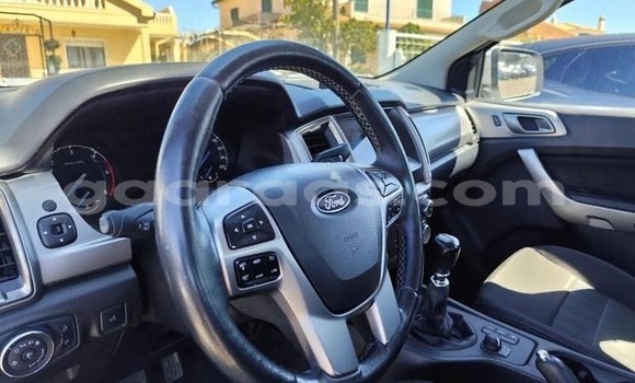 Buy Used Ford Ranger White Car in Dabo in Kolda Buy Used Ford Ranger White Car in Dabo in Kolda