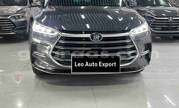 Buy Used BYD Atto3 Silver Car in Dakar in Dakar Buy Used BYD Atto3 Silver Car in Dakar in Dakar