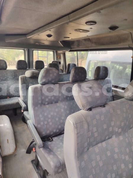 Big with watermark mercedes benz viano thies mbour 34162