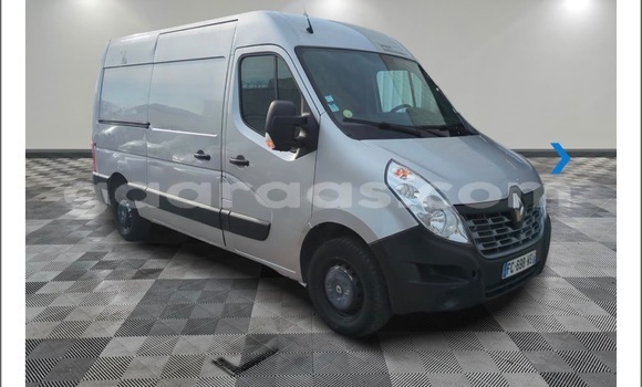 Buy Import Renault Master Silver Truck in Dakar in Dakar Buy Import Renault Master Silver Truck in Dakar in Dakar