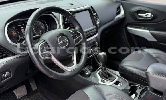 Dieundeu Imported Jeep Cherokee Silver Auto in Dakar in Dakar Dieundeu Imported Jeep Cherokee Silver Auto in Dakar in Dakar