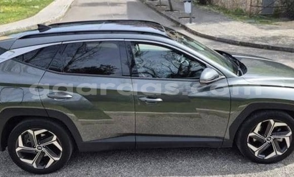 Buy Used Hyundai Tucson Silver Car in Dakar in Dakar Buy Used Hyundai Tucson Silver Car in Dakar in Dakar
